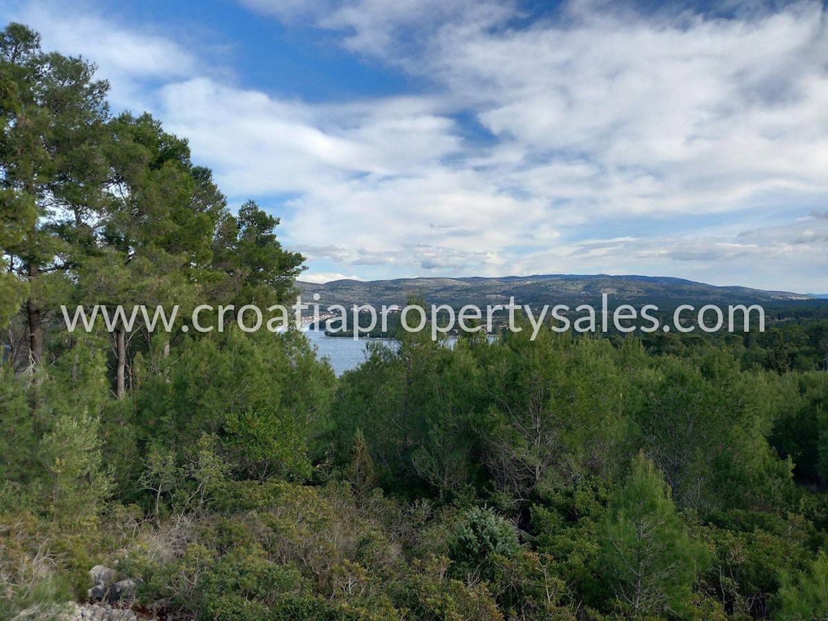 Land For sale - SPLITSKO-DALMATINSKA BRAČ