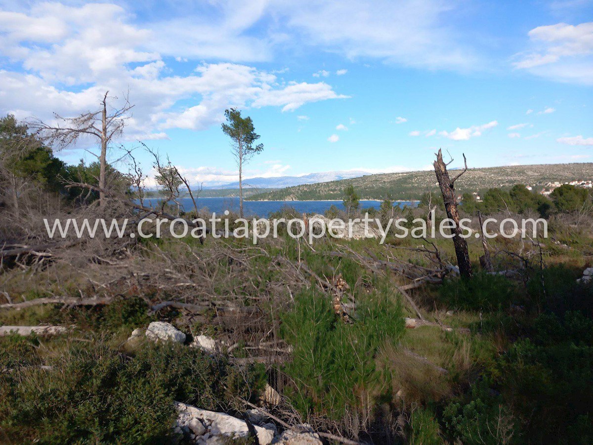 Land For sale - SPLITSKO-DALMATINSKA BRAČ