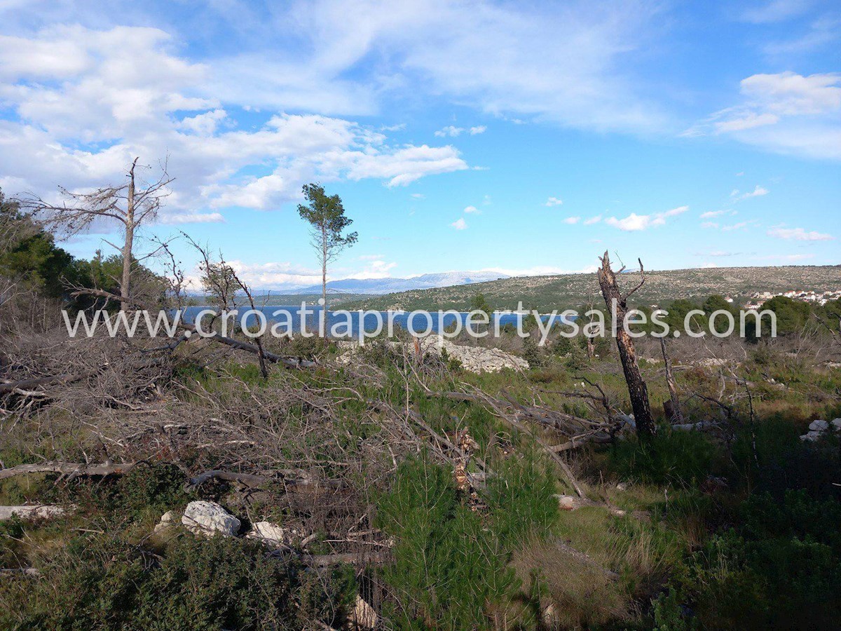 Land For sale - SPLITSKO-DALMATINSKA BRAČ