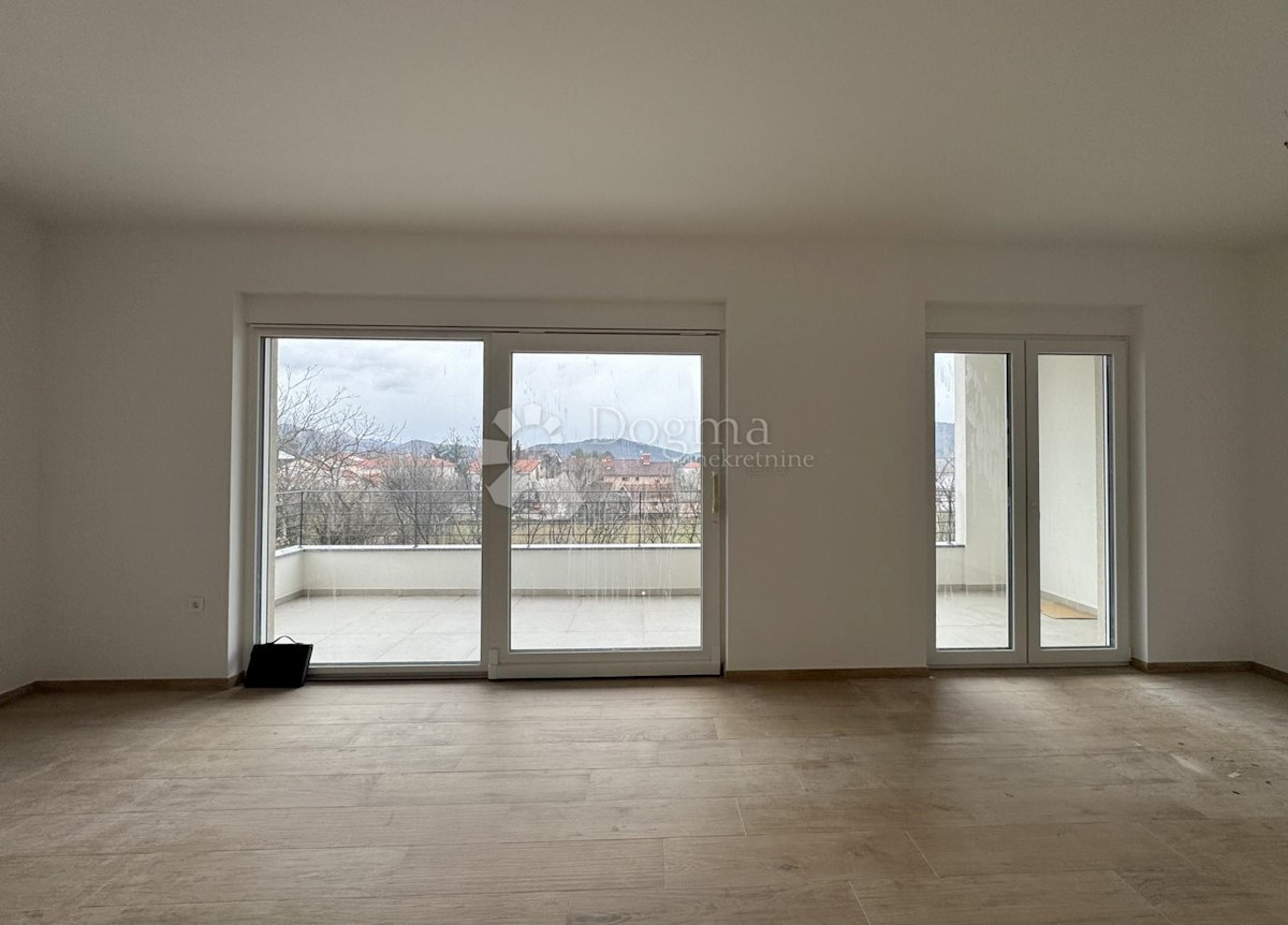 Flat For rent DRAŽICE