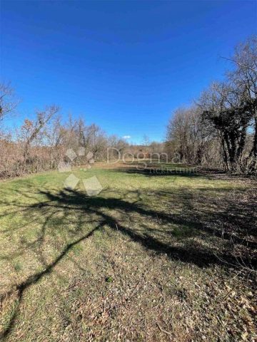 Land for sale 1785 m² – Barban