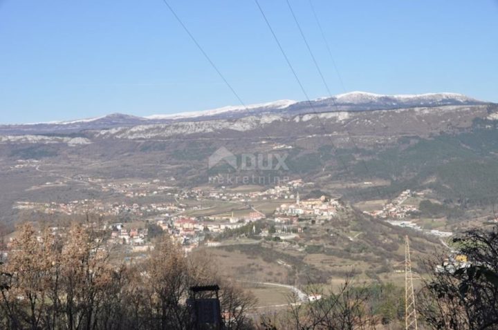 Terreno in vendita 82645 m² – Baredine