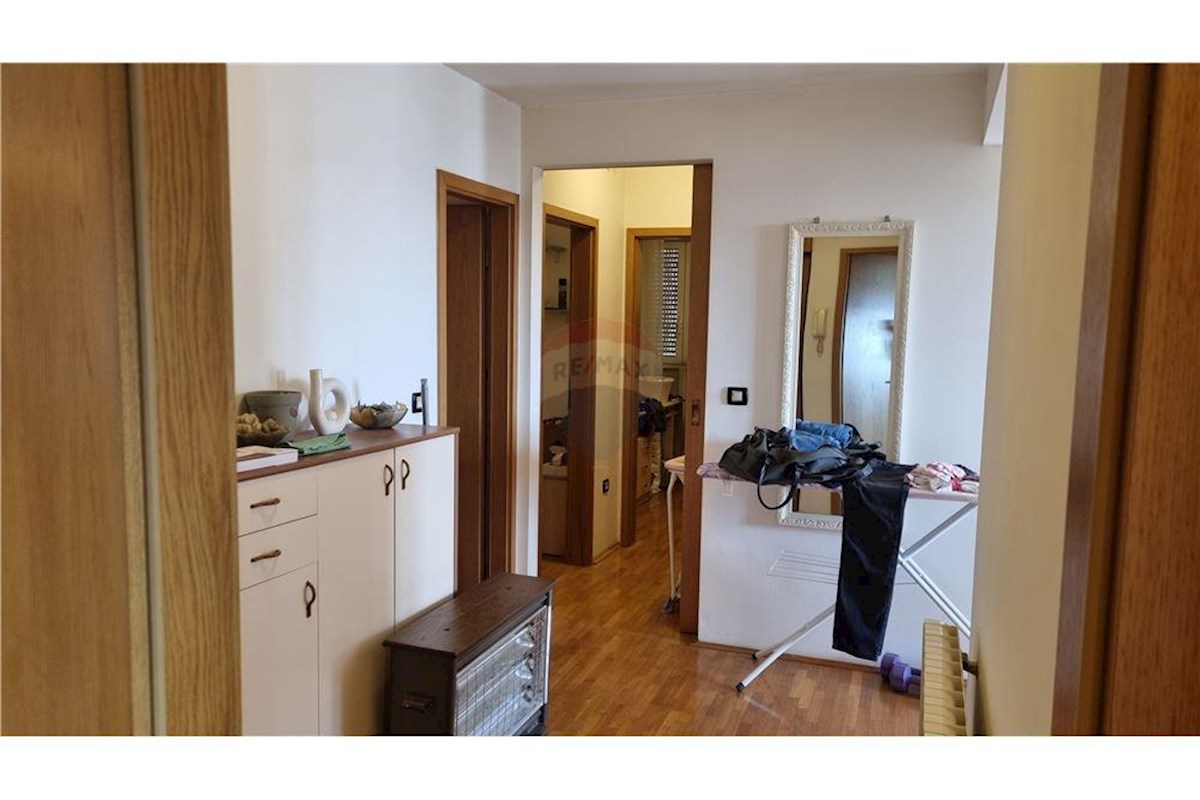 Apartmán Na predaj - SPLITSKO-DALMATINSKA SPLIT