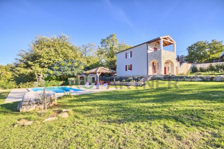 Haus zu verkaufen 170 m² – Sveti Lovreč Pazenatički