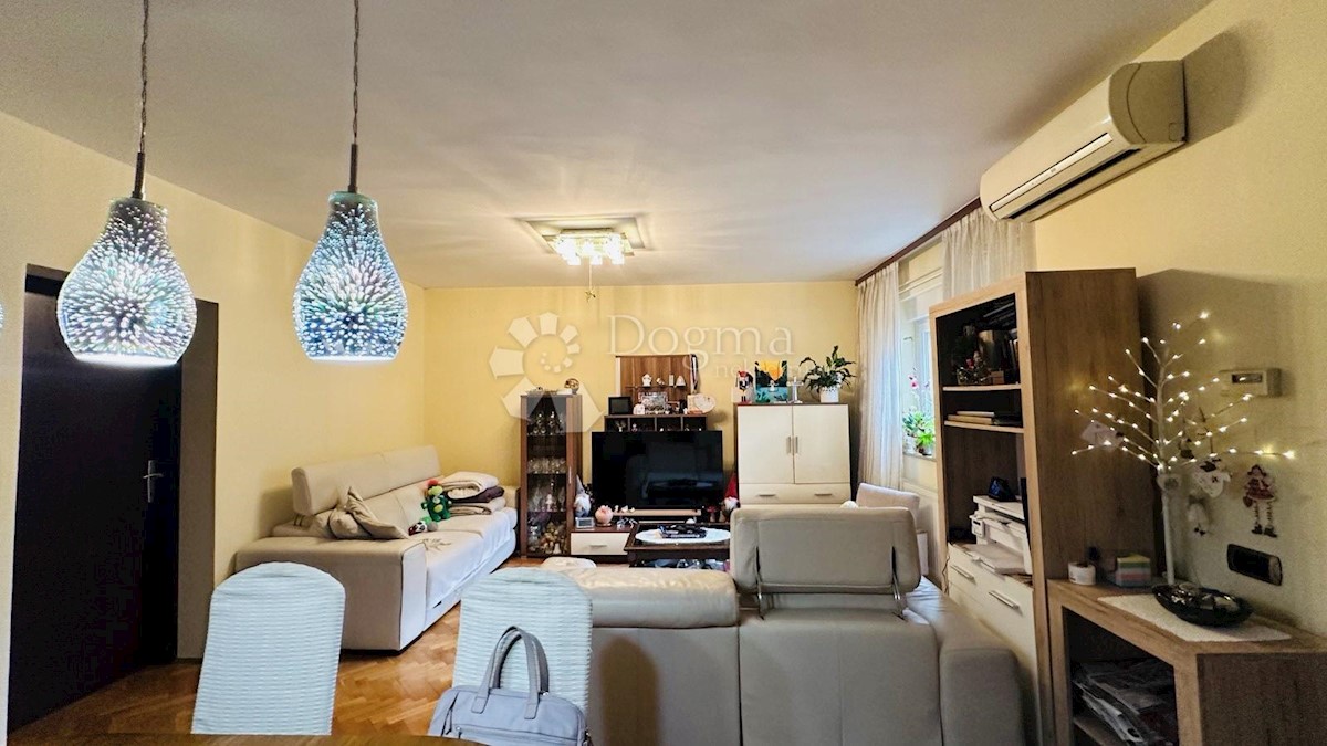 Apartma Naprodaj - GRAD ZAGREB ZAGREB