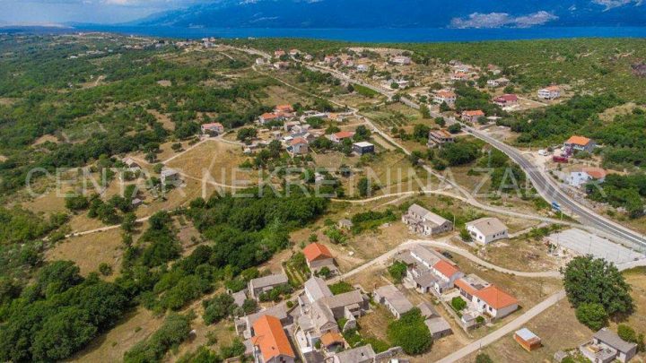 Pozemok na predaj 952 m² – Jovići