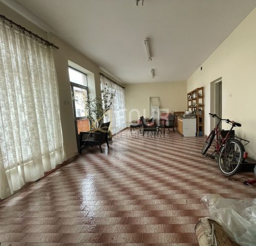 Business premises for rent 67 m² – Delnice