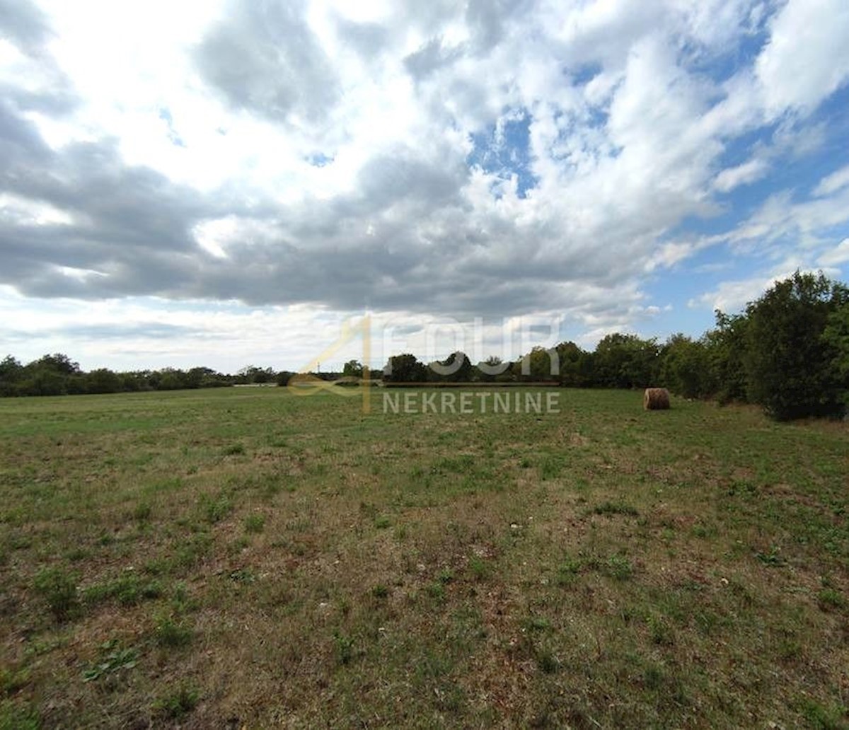 Terrain À vendre - Istarska Marčana - foto 1/2