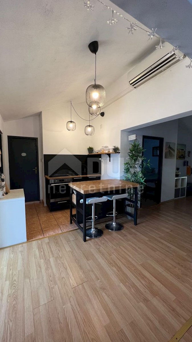 Apartmán Na predaj - PRIMORSKO-GORANSKA RAB