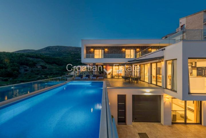 Kuća na prodaju 363 m² – Split