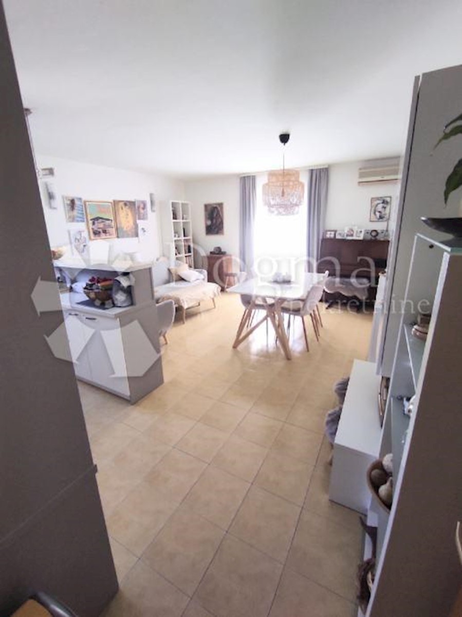 Flat For sale - SPLITSKO-DALMATINSKA KAŠTELA