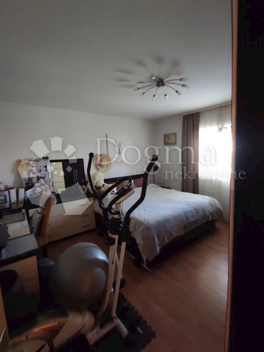 Apartmán Na predaj - SPLITSKO-DALMATINSKA KAŠTELA