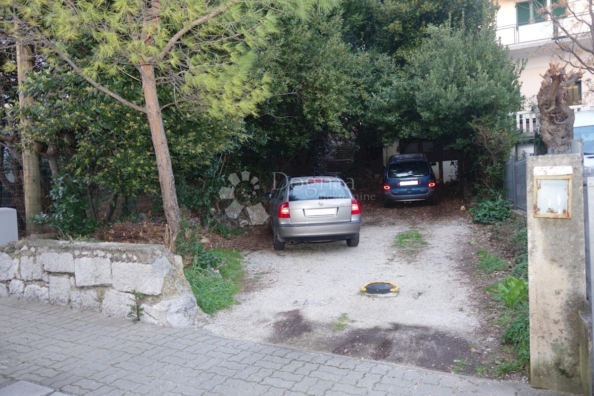 Hiša Naprodaj - PRIMORSKO-GORANSKA Crikvenica