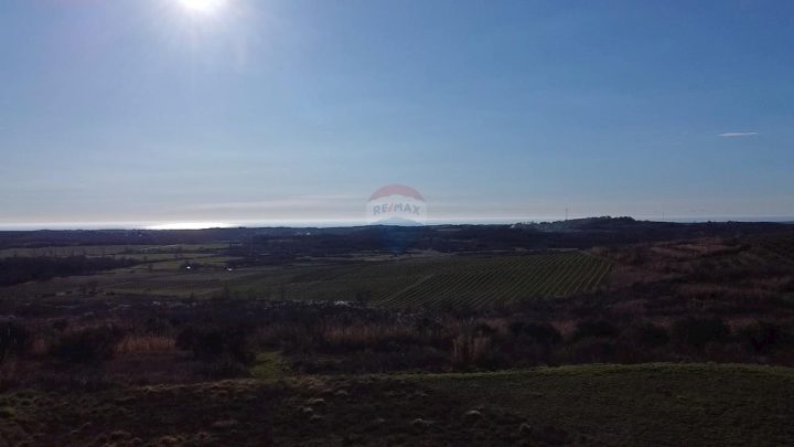 Zemljište na prodaju 606 m² – Buje