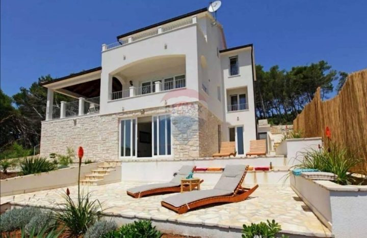 Casa in vendita 250 m² – Korčula
