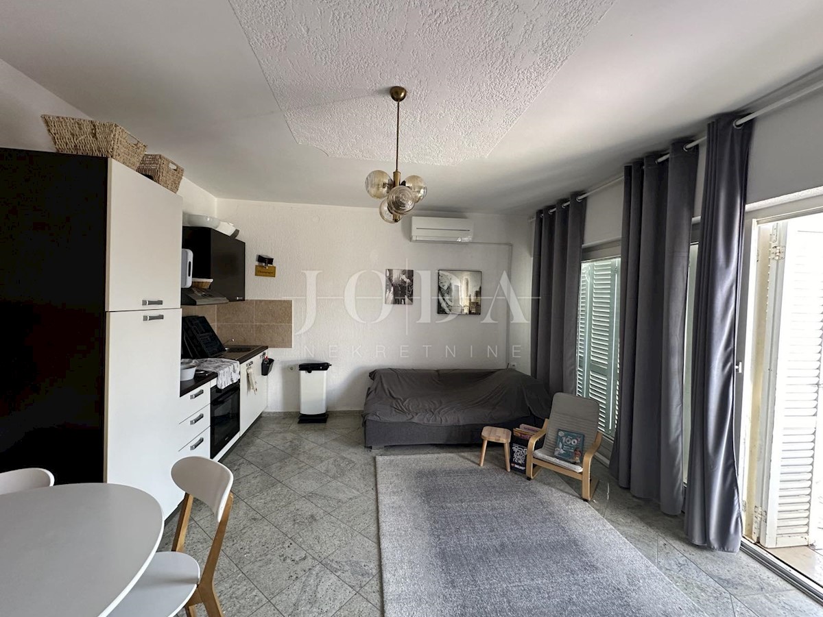 Apartmán Na predaj - PRIMORSKO-GORANSKA CRIKVENICA