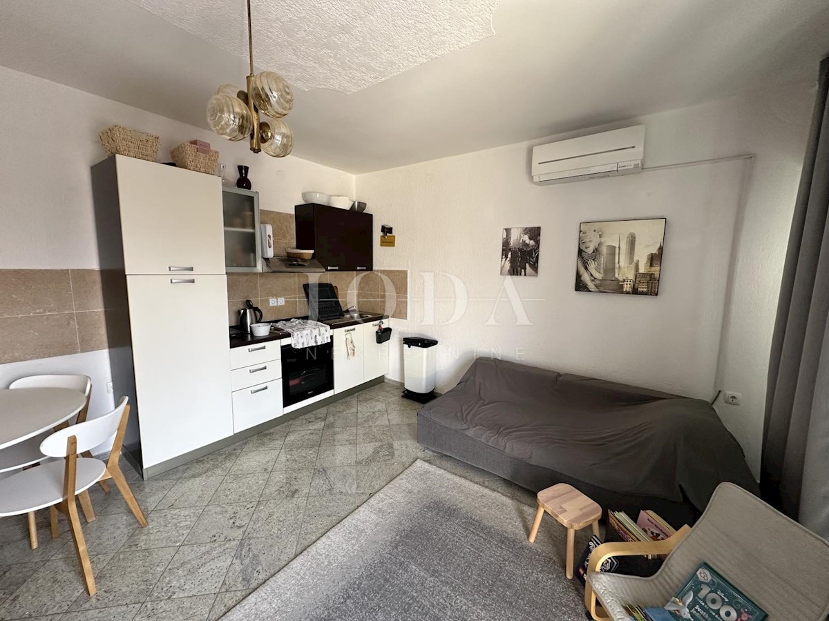 Apartmán Na predaj - PRIMORSKO-GORANSKA CRIKVENICA