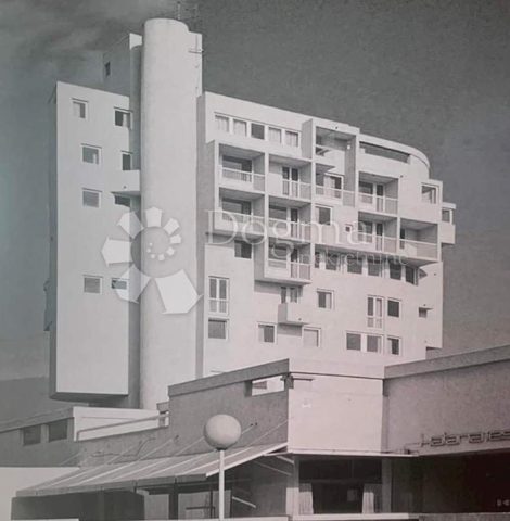 Commerciale in vendita 4700 m² – Visoko