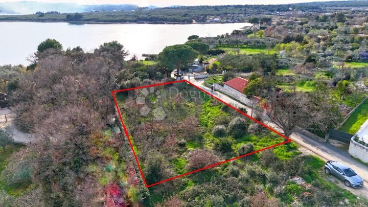 Terreno in vendita 1128 m² – Pomer
