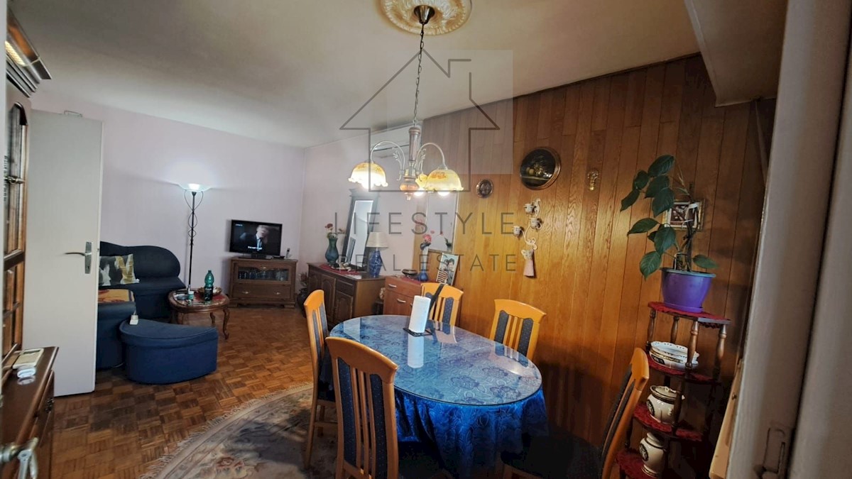 Apartment Zu verkaufen - SPLITSKO-DALMATINSKA SPLIT