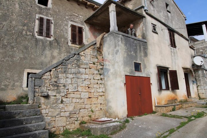 Haus zu verkaufen 285 m² – Perini