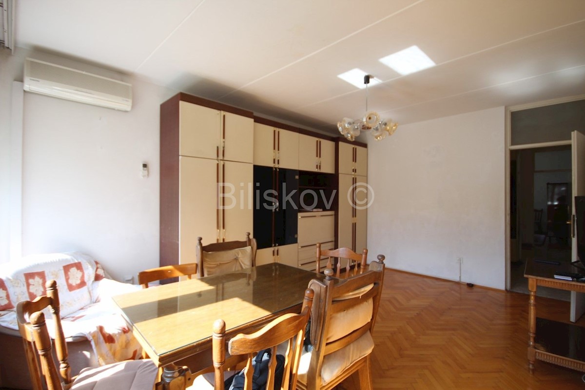 Apartmán Na predaj - SPLITSKO-DALMATINSKA SPLIT