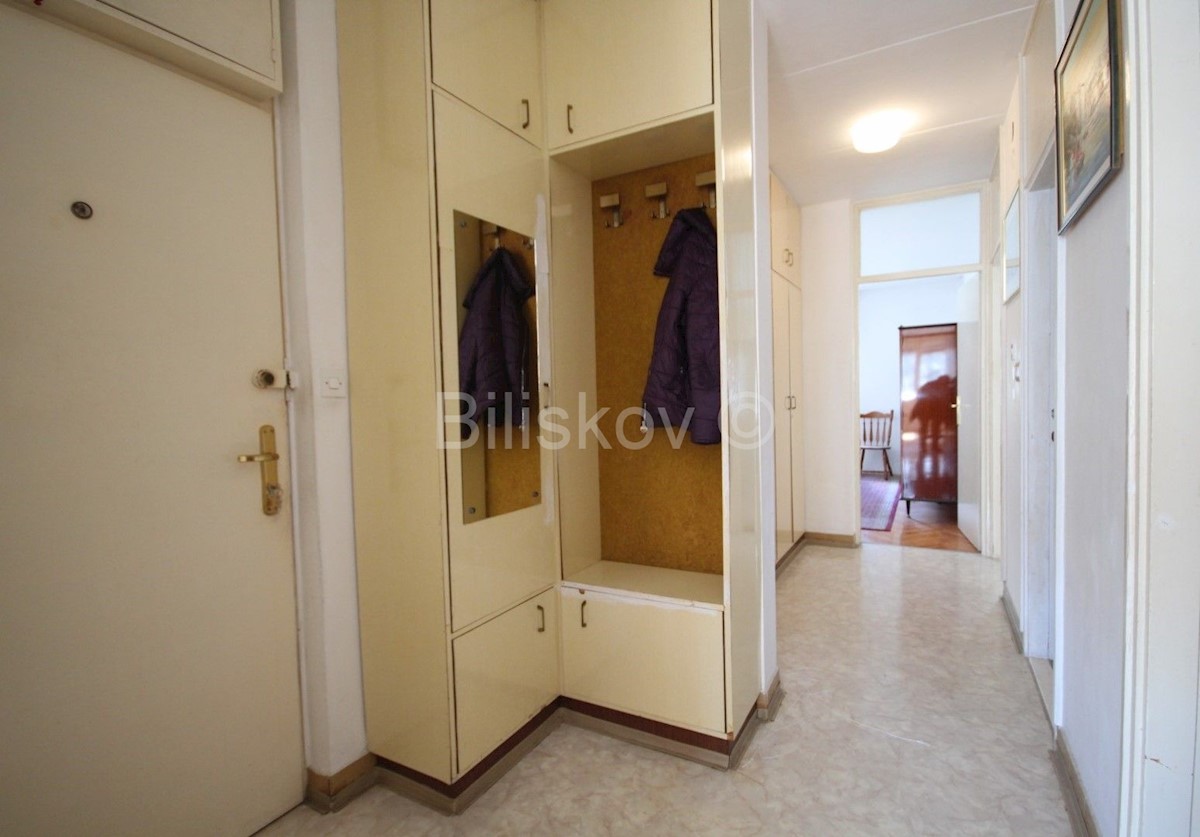 Apartmán Na predaj - SPLITSKO-DALMATINSKA SPLIT