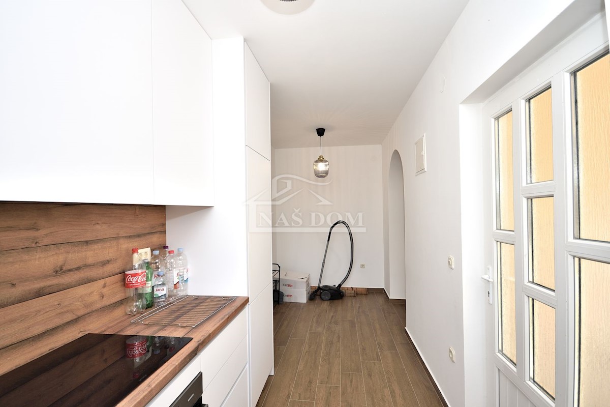 Flat For sale - ŠIBENSKO-KNINSKA PIROVAC