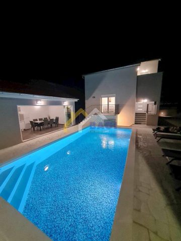 Dom na predaj 126 m² – Polača