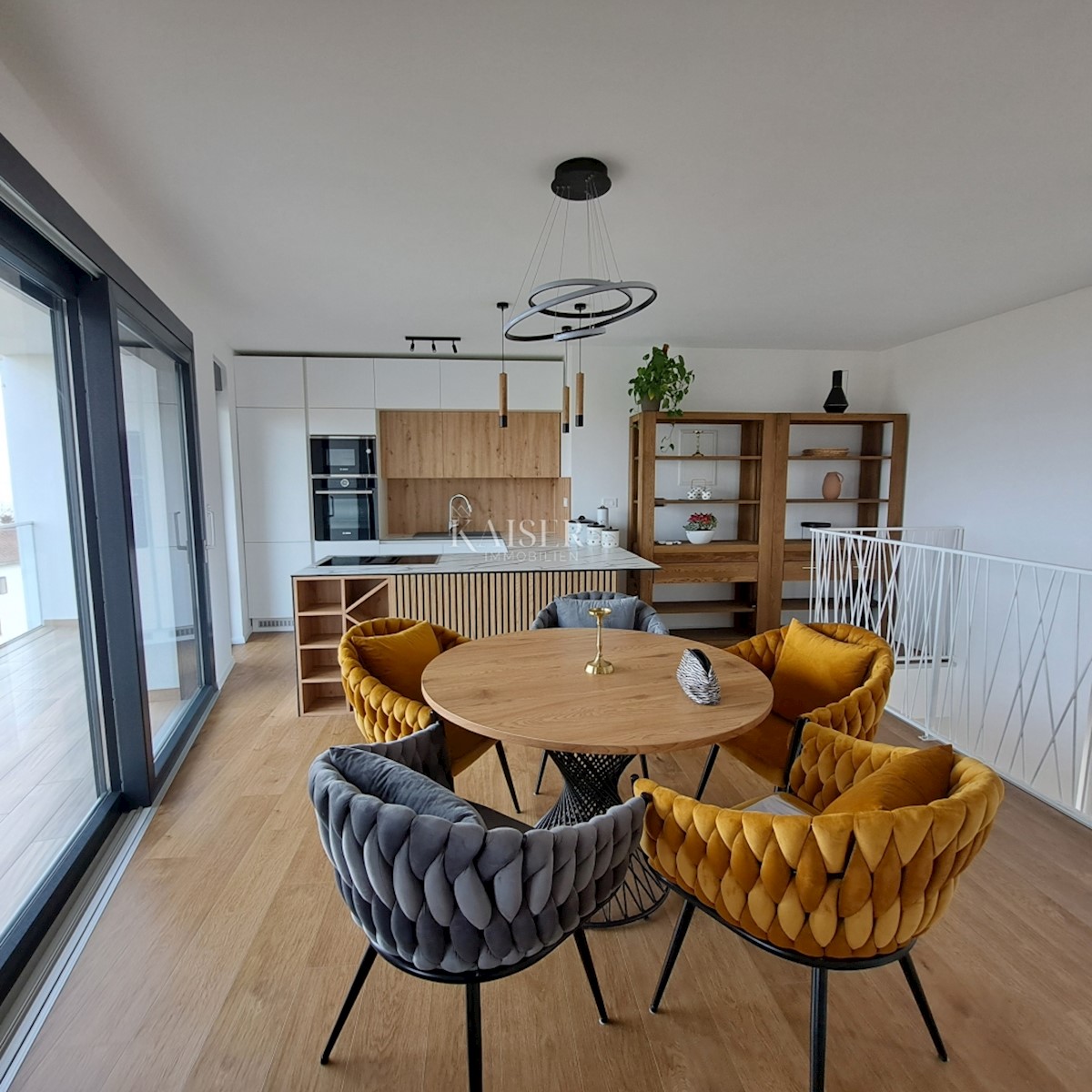 Flat For rent IKA
