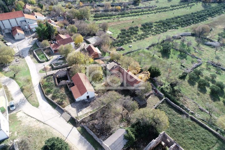 Zemljište na prodaju 595 m² – Jasenice