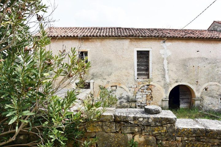 Haus zu verkaufen 273 m² – Sveti Lovreč Pazenatički