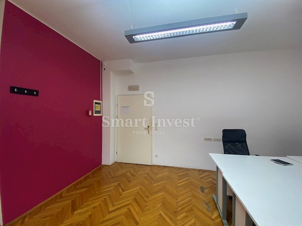 Business premises For sale - PRIMORSKO-GORANSKA RIJEKA