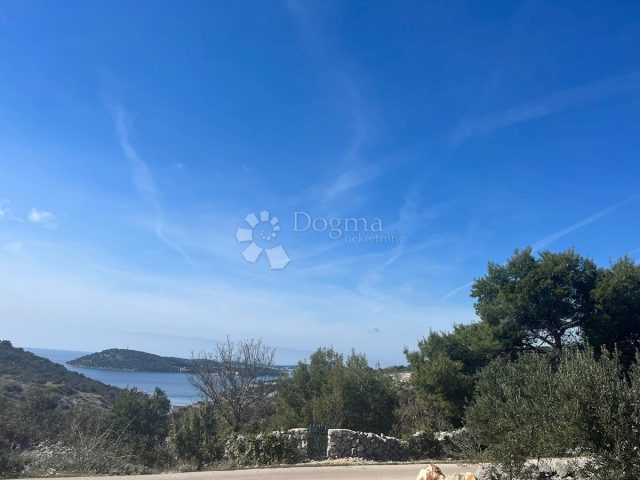 Land for sale 1300 m² – Sevid