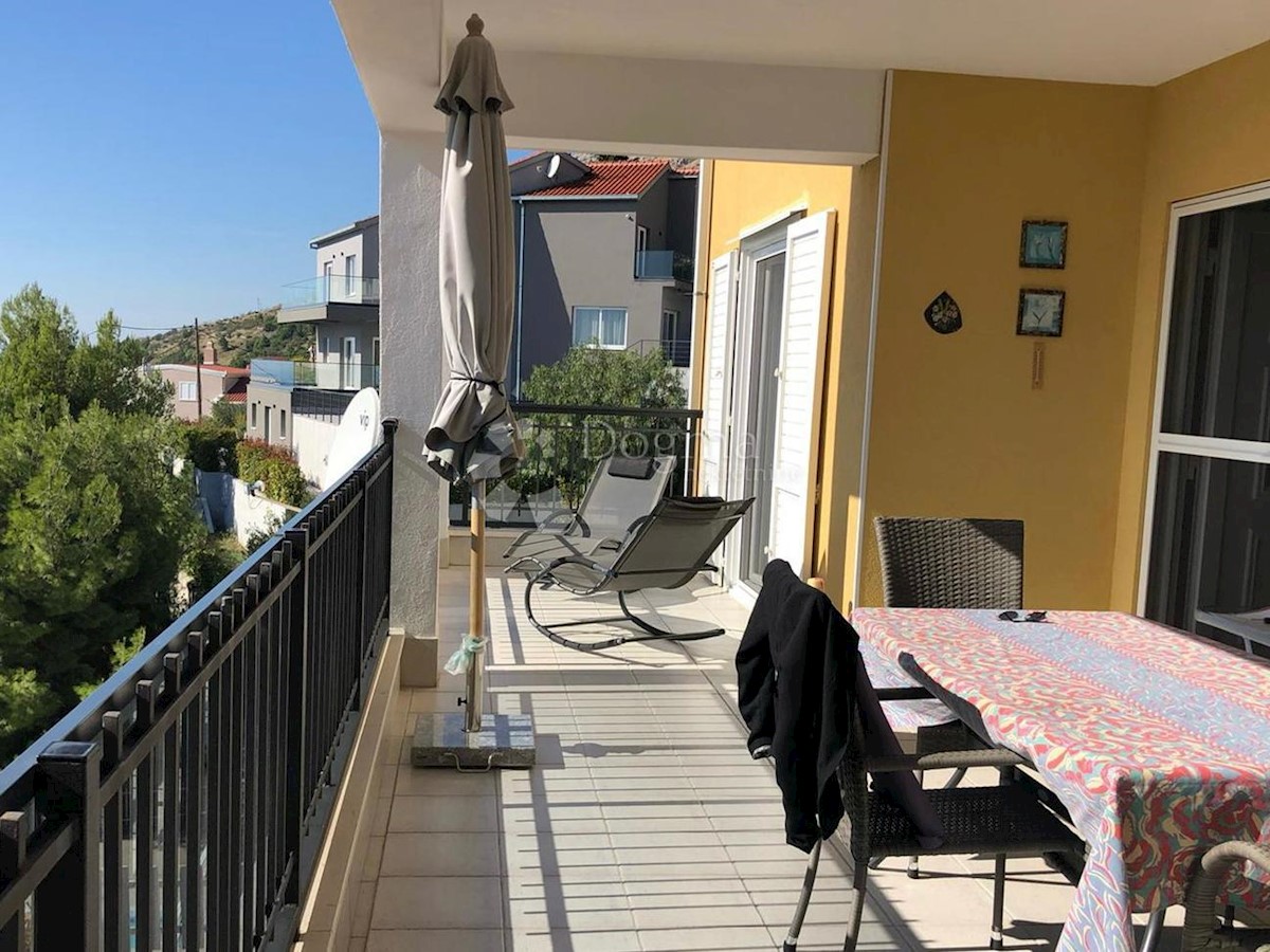 Appartement À vendre - SPLITSKO-DALMATINSKA OMIŠ