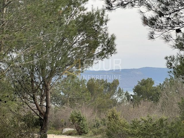Land for sale 1625 m² – Barban