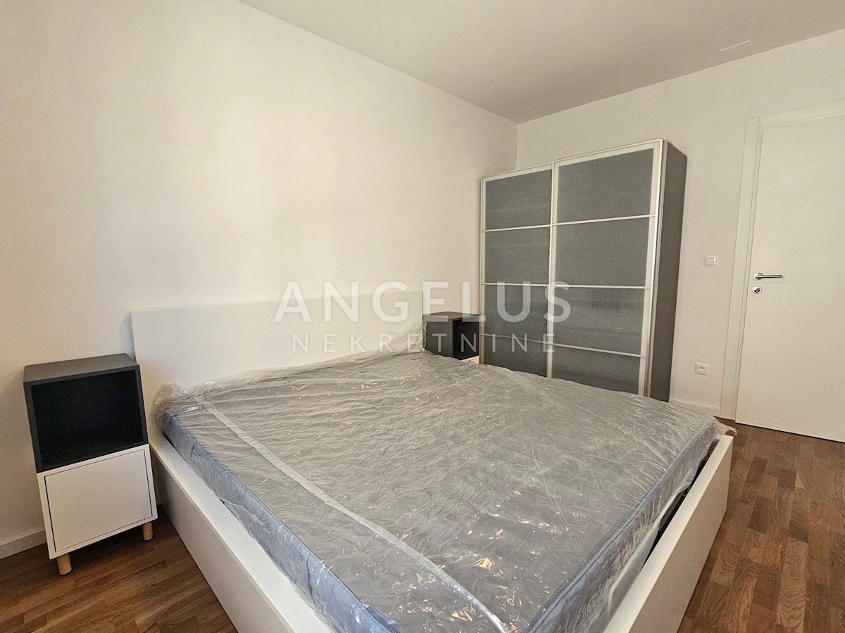 Appartement À louer - SPLITSKO-DALMATINSKA SPLIT