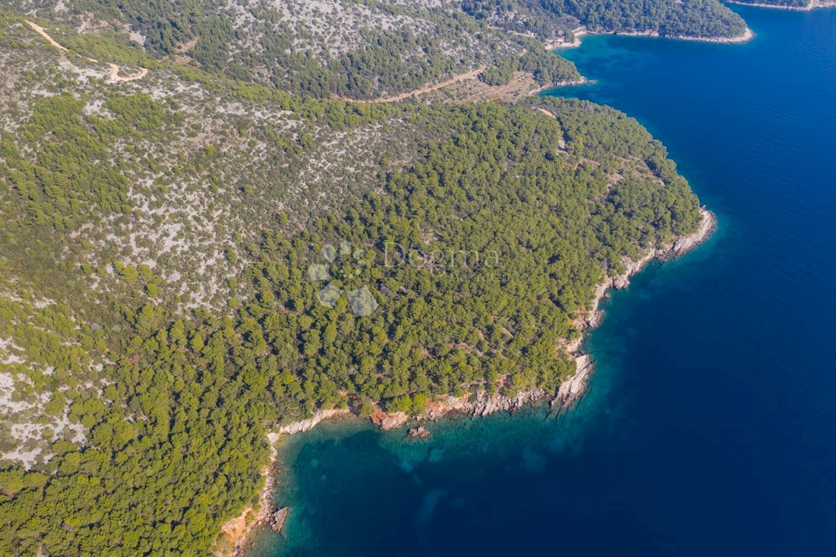 Terreno In vendita - SPLITSKO-DALMATINSKA HVAR