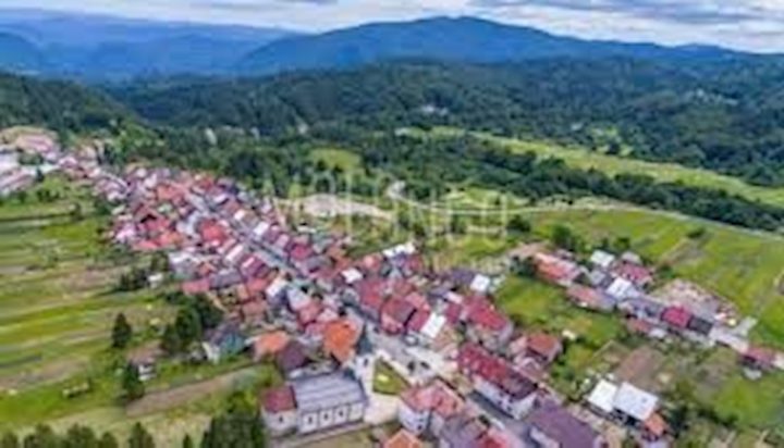 Zemljište na prodaju 8714 m² – Delnice