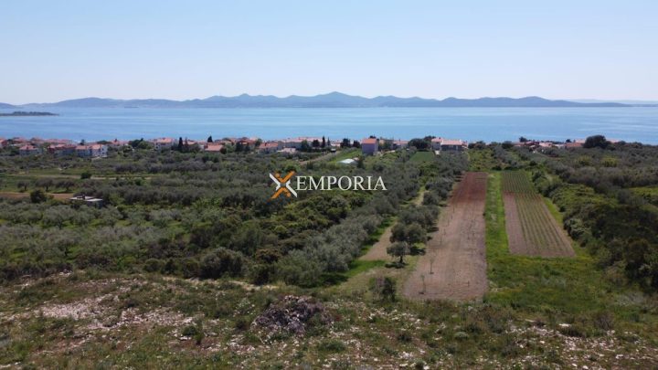 Land for sale 927 m² – Diklo