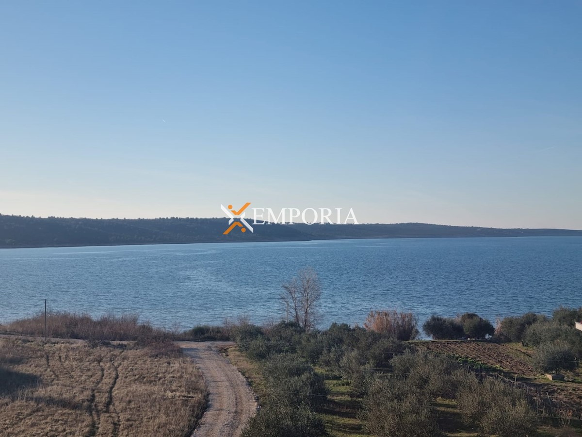 House For sale - Zadarska Ražanac - foto 1/6