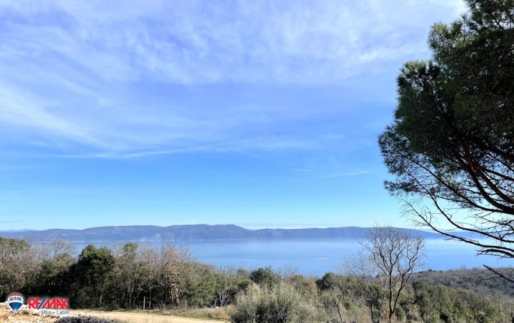 Terrain à vendre 855 m² – Labin