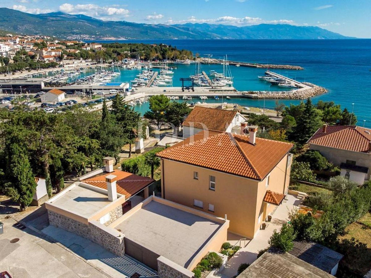 Kuća Na prodaju - PRIMORSKO-GORANSKA NOVI VINODOLSKI