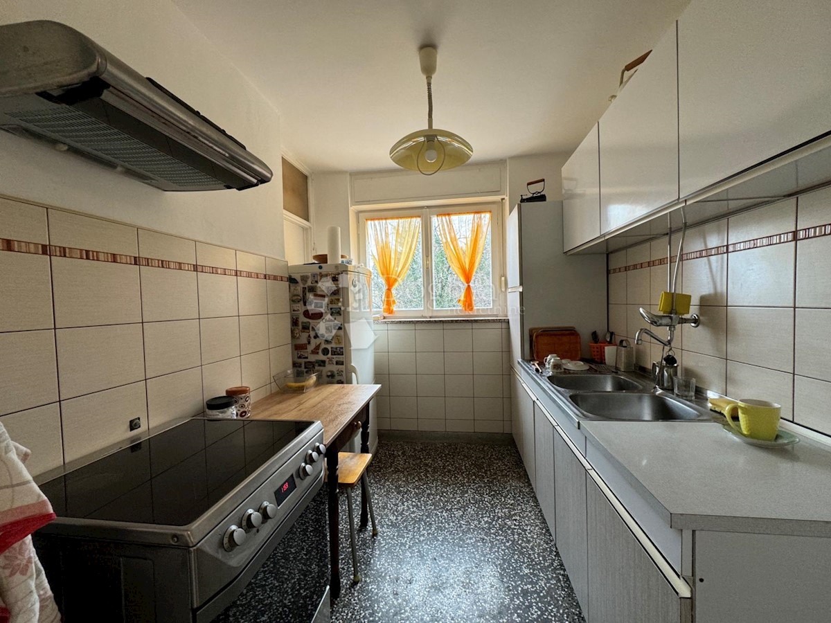 Flat For sale TURNIĆ