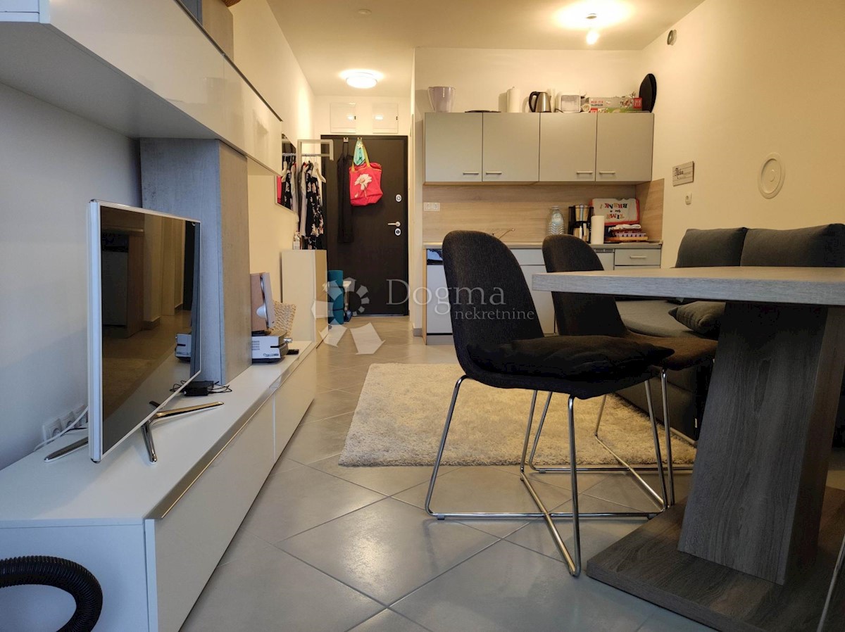 Flat For sale - LIČKO-SENJSKA SENJ