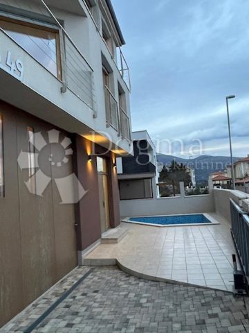 Hiša Naprodaj - Primorsko-goranska Novi Vinodolski - foto 4/18