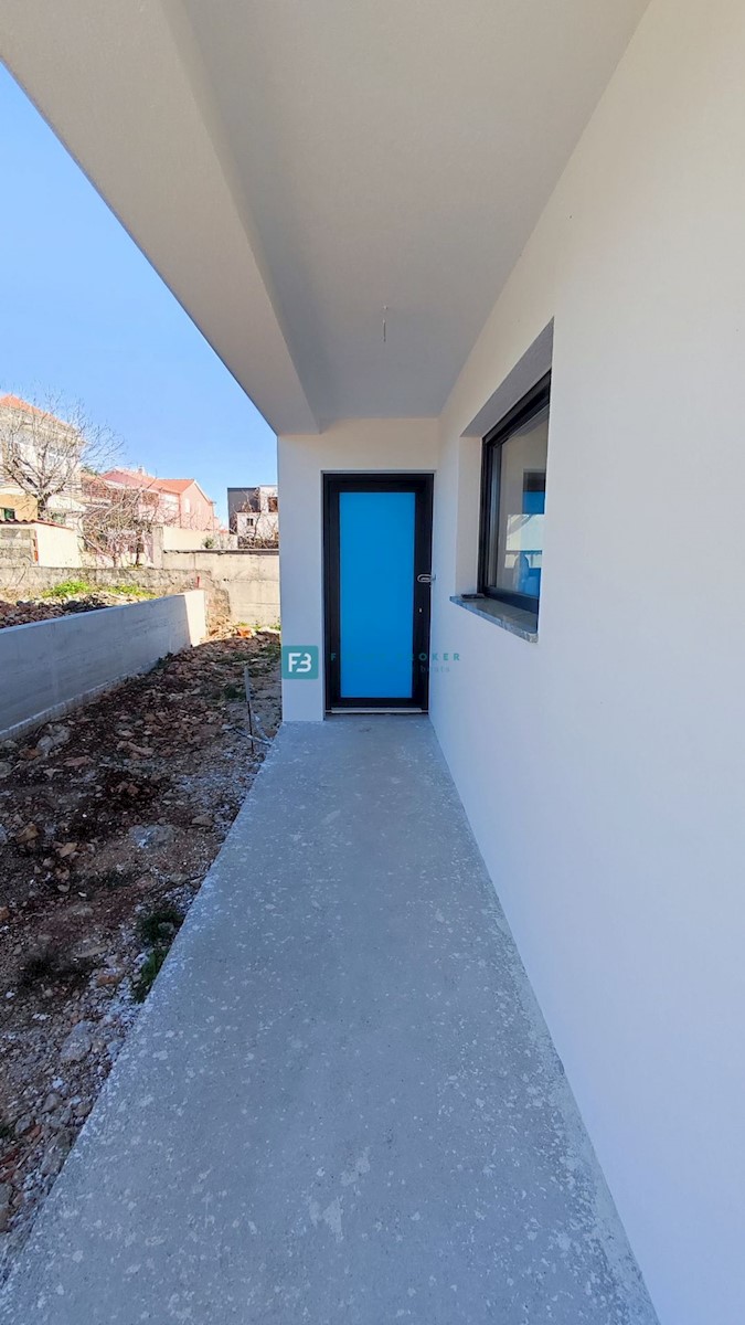 Haus Zu verkaufen - ŠIBENSKO-KNINSKA VODICE