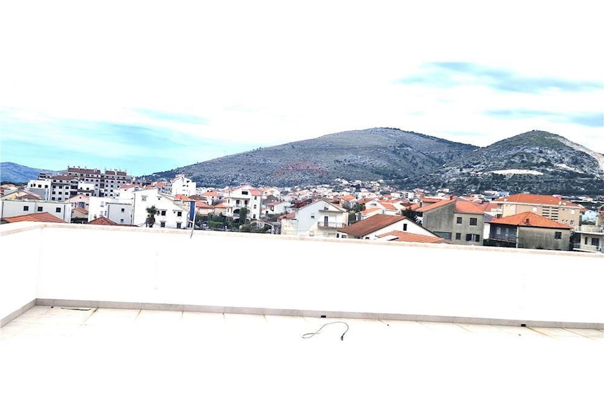 Apartment Zu verkaufen - SPLITSKO-DALMATINSKA TROGIR