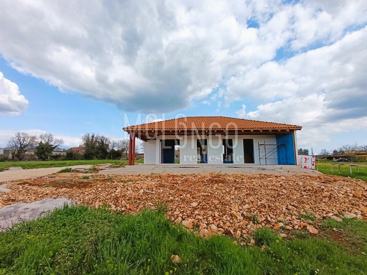 Kuća Na prodaju - ISTARSKA ŽMINJ