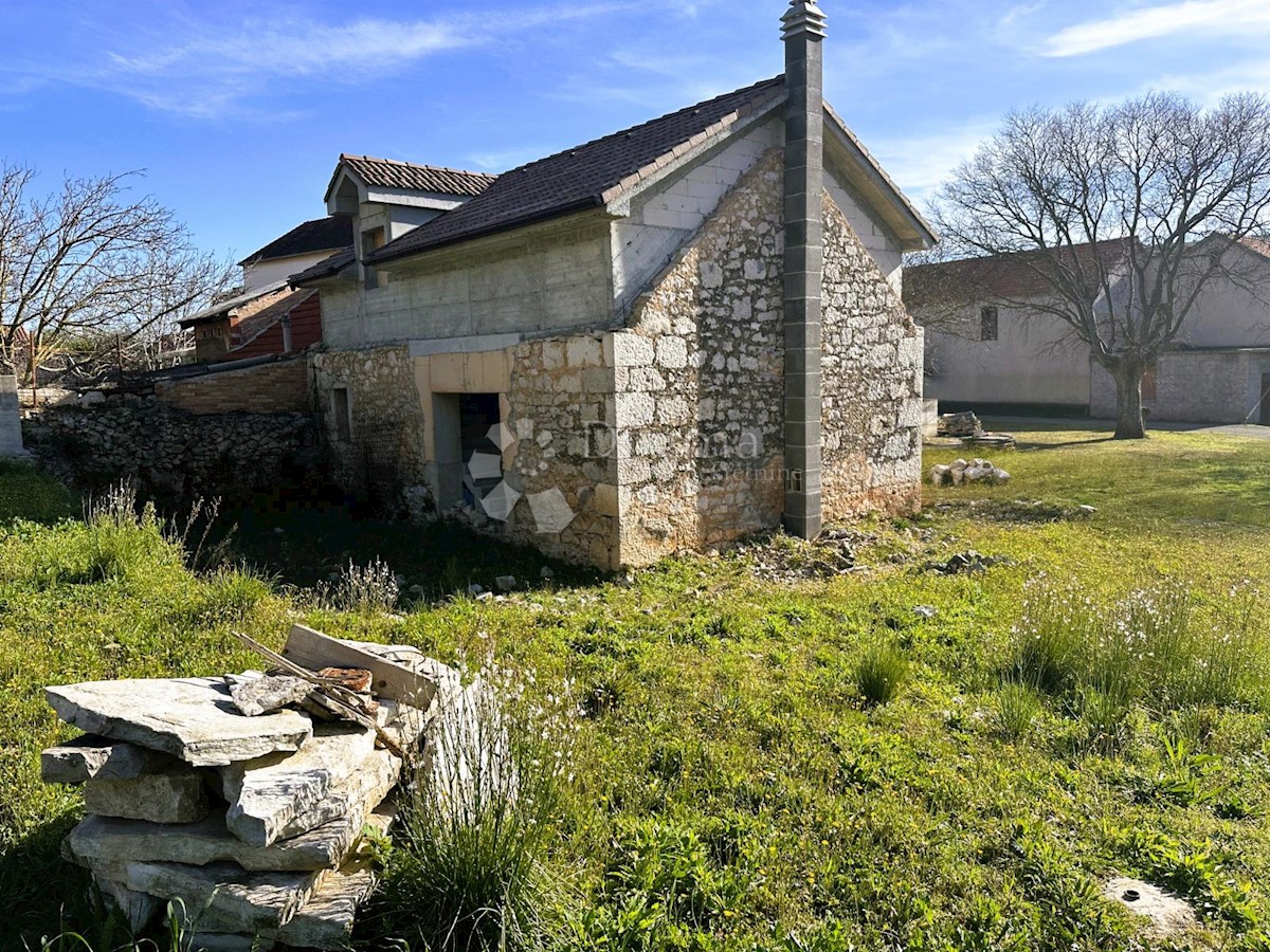 Dom Na predaj - ŠIBENSKO-KNINSKA ŠIBENIK